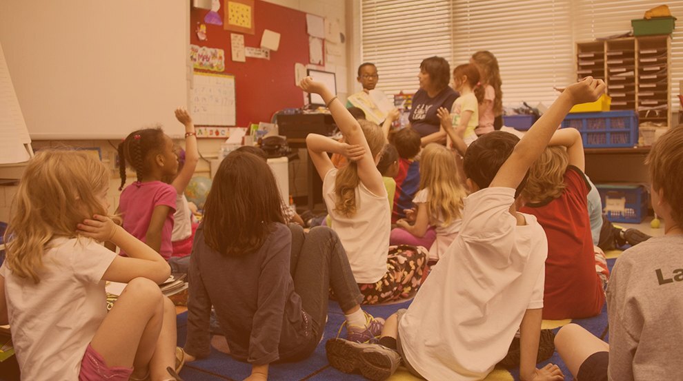 Advantages of the Explorer Display Cart