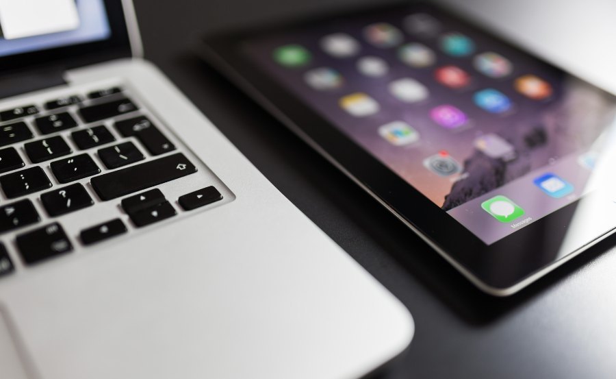 Managing a large fleet of iOS devices with efficiency and organization can be difficult. Bretford smart hubs and carts, when paired with Apple Configurator of Apple Provisioning Utility (APU), can create easy workflows for IT admins.